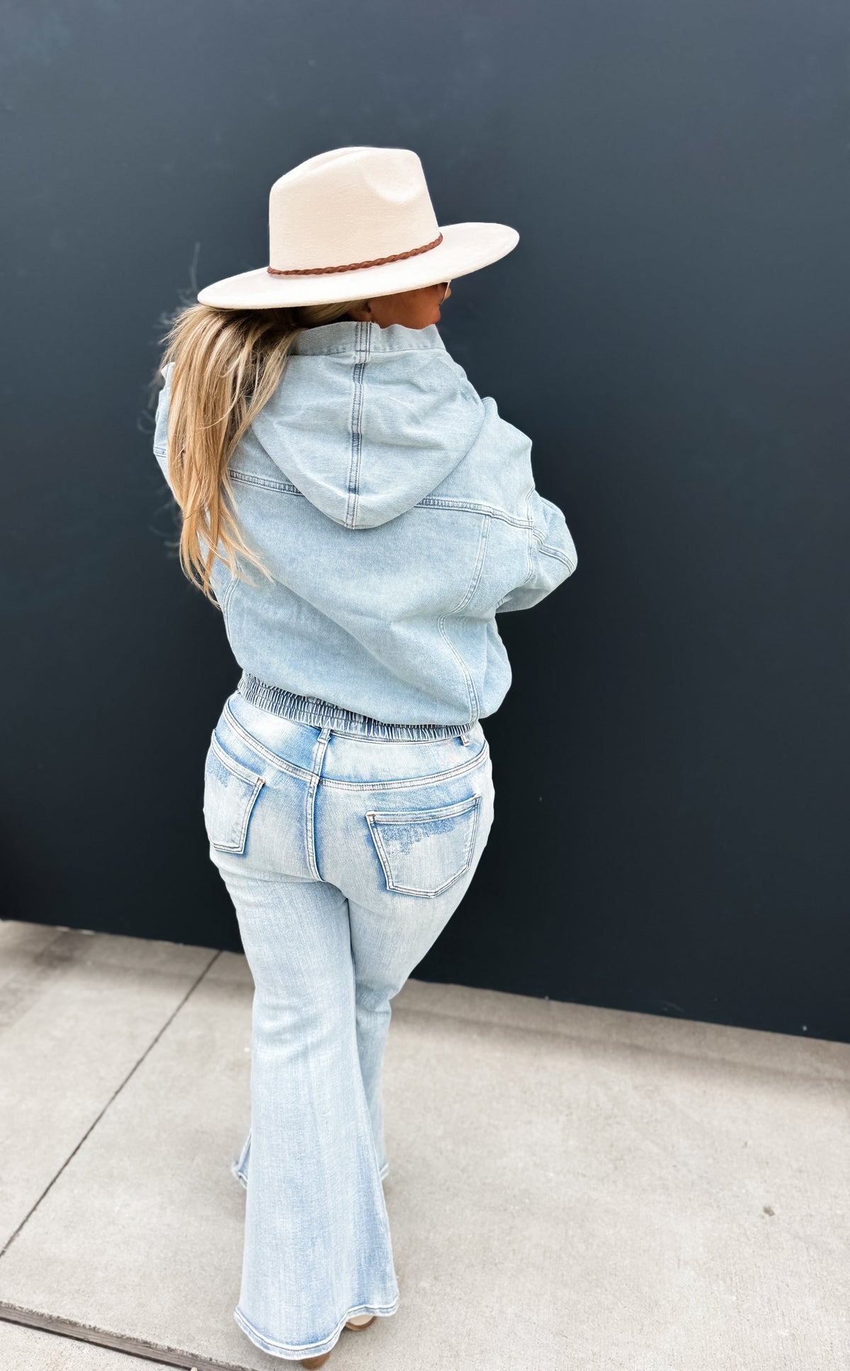 DENIM BLUES CLASSIC PULLOVER