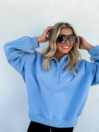 LAID BACK SNAP BUTTON PULLOVER