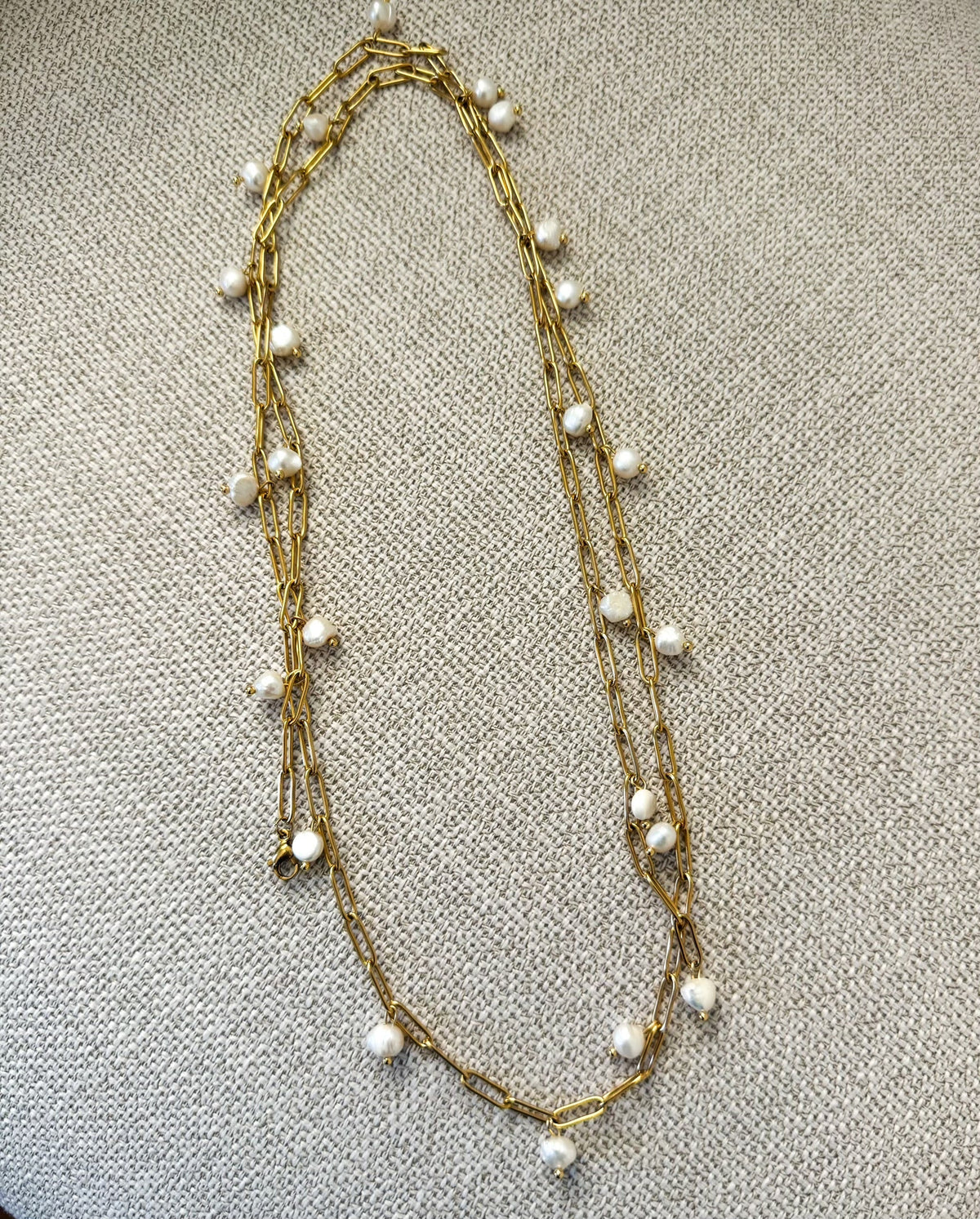 LONG PEARL BEAD NECKLACE